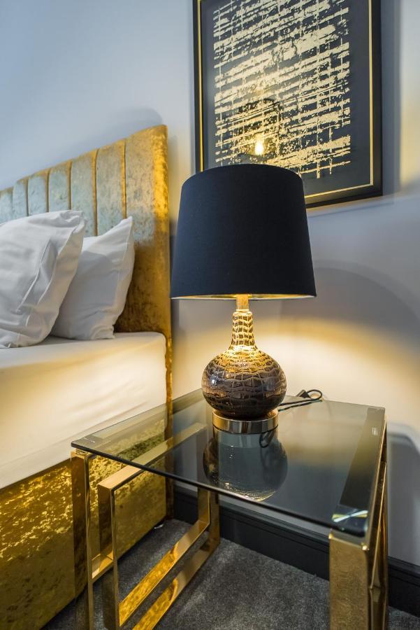 Luxe Apartments, The Moorwell, Parking, Gym - 10Mins Cardiff City Ctr Eksteriør billede