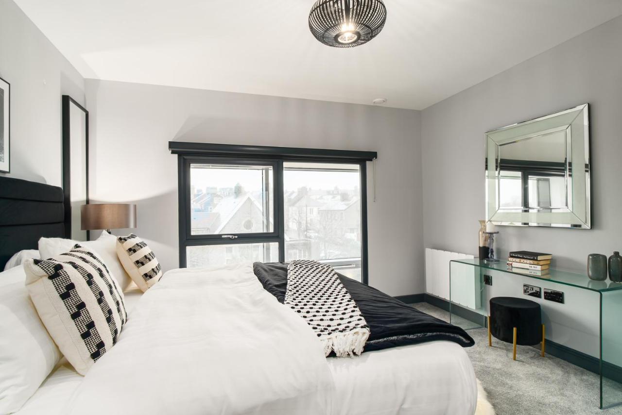 Luxe Apartments, The Moorwell, Parking, Gym - 10Mins Cardiff City Ctr Eksteriør billede