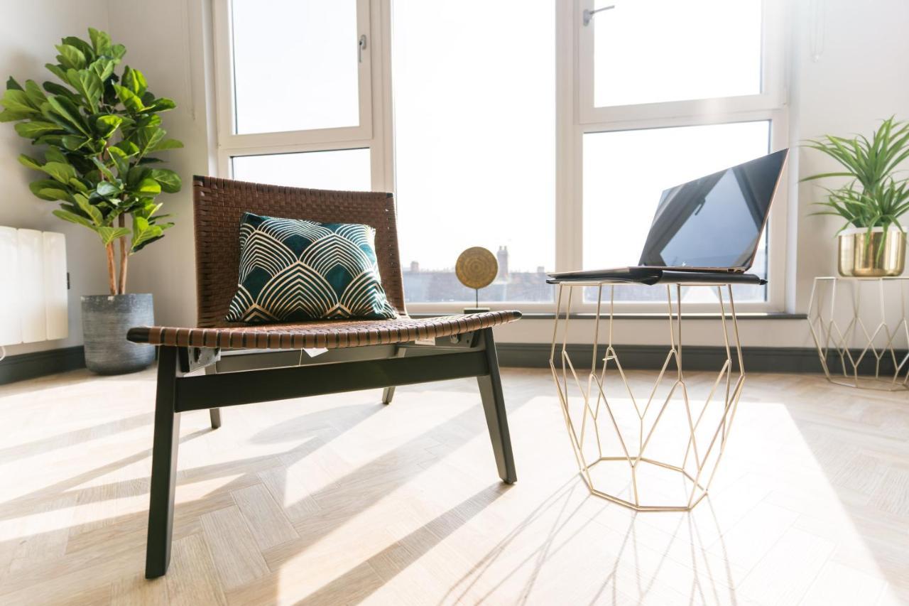 Luxe Apartments, The Moorwell, Parking, Gym - 10Mins Cardiff City Ctr Eksteriør billede