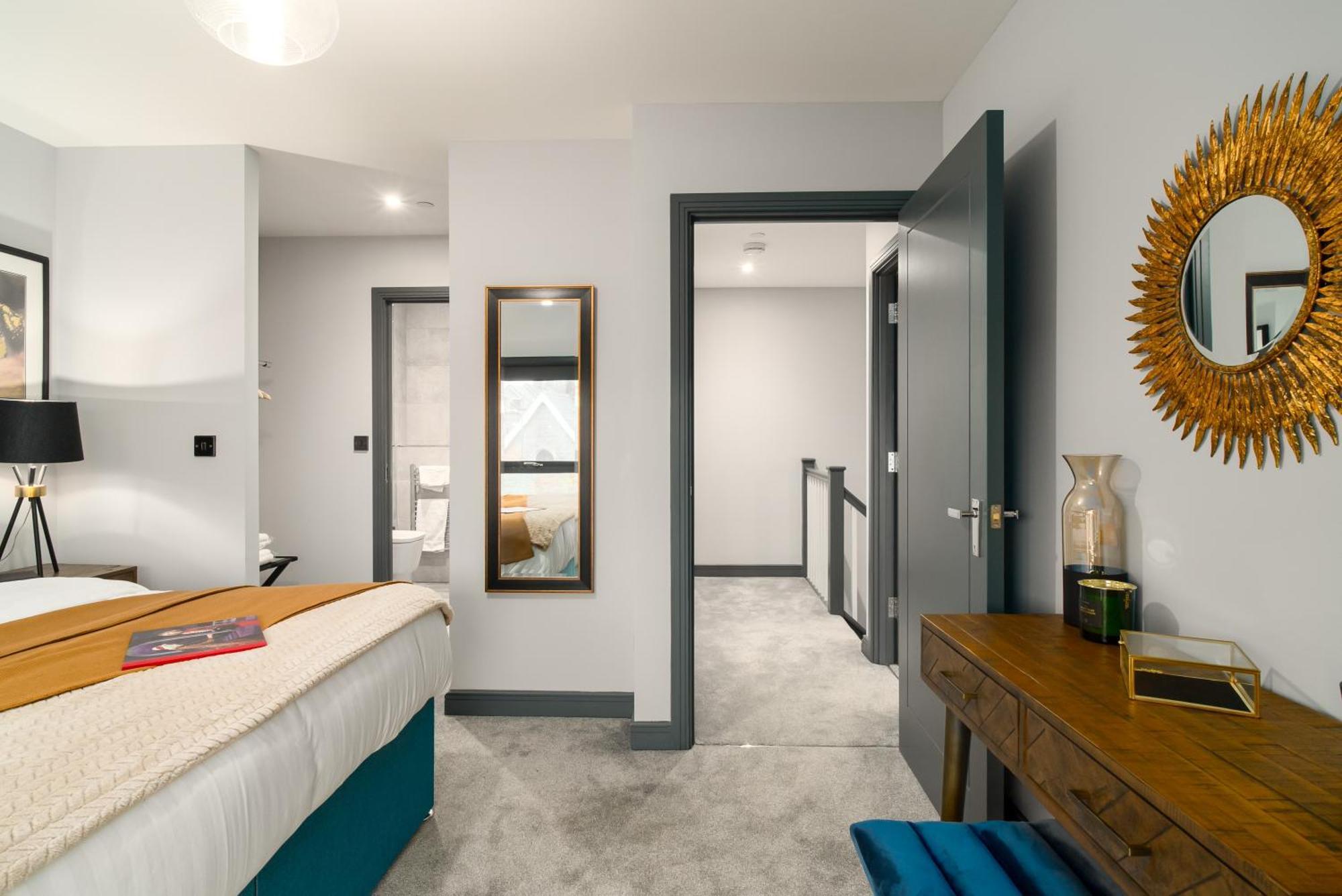 Luxe Apartments, The Moorwell, Parking, Gym - 10Mins Cardiff City Ctr Værelse billede