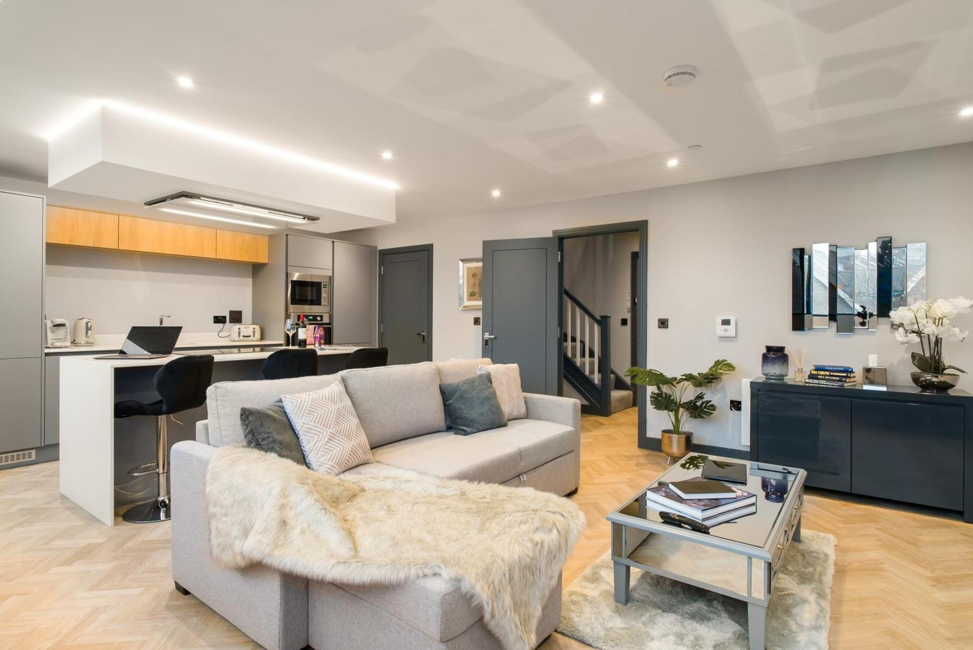 Luxe Apartments, The Moorwell, Parking, Gym - 10Mins Cardiff City Ctr Værelse billede